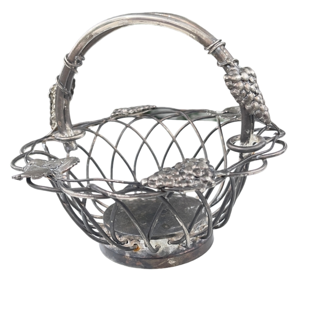 Studio Silver Smiths‎ Vintage Silver Plated Fruit Basket Bowl With Handle